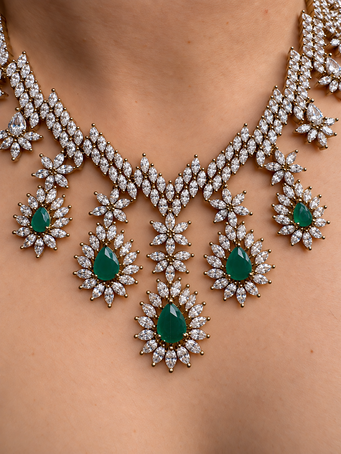 Aarini AD Necklace Set